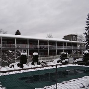 Edelweiss Ski Lodge Ellicottville Exterior photo