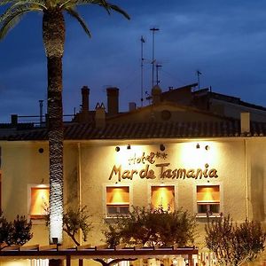 Hotel Mar de Tasmània - Auto Check-in La Bisbal d'Emporda Exterior photo