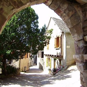 Chambre D'Hotes De La Bastide De Najac Acomodação com café da manhã Room photo