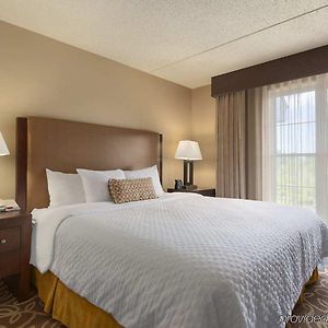 Embassy Suites Pittsburgh - International Airport Coraopolis Room photo