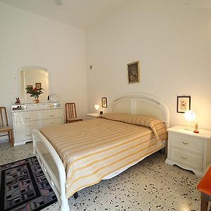 Casetta Biancospino Apartamento Ugento Exterior photo