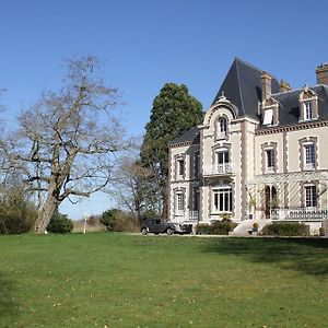 Château de la Folie Trie-Château Exterior photo