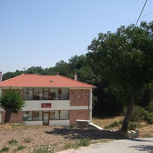 Bistola Guesthouse Vlakhokeraséa Exterior photo