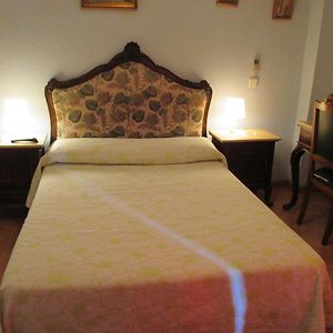 Hostal Pradillo Mostoles Room photo