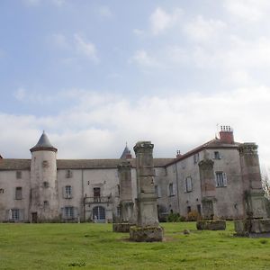 Château de Chantelauze Hotel Olliergues Exterior photo