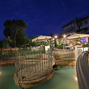 Hotel Tetto Delle Marche - Ristorante Dei Conti Cingoli Exterior photo