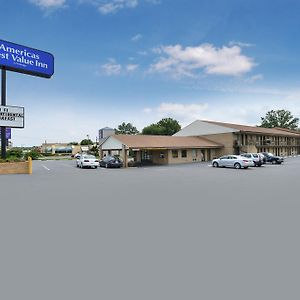 Americas Best Value Inn - Fredericksburg North Exterior photo