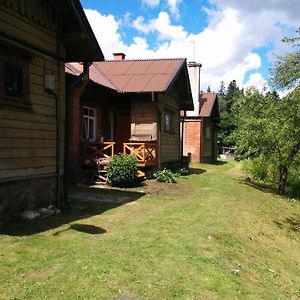 Viesu Nams Vilhelmine Hotel Līgatne Exterior photo