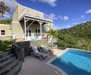 Island Manor Vila Cruz Bay Exterior photo