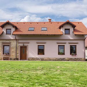 Slánských Statek Hotel Nahorany  Exterior photo