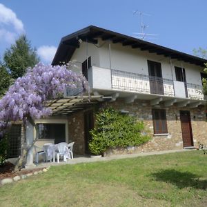 Casale Cadeloro Vila Nebbiuno Exterior photo