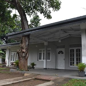 Gunda'S Vila Kandy Exterior photo
