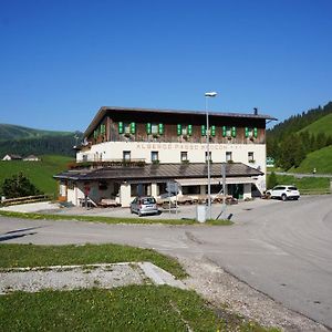 Albergo Passo Brocon Castello Tesino Exterior photo