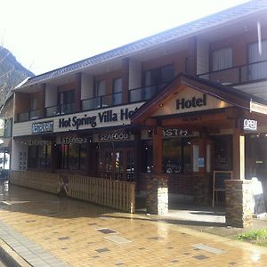 Spring Villa Hotel Harrison Hot Springs Exterior photo