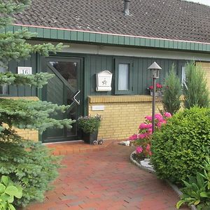 Gaestehaus Carstens Hotel Friedrichstadt Exterior photo