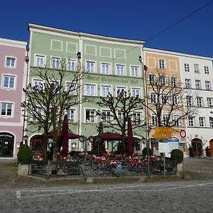 Bayerischer Hof Hotel Burghausen Exterior photo