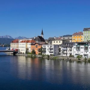 Keramikhotel Goldener Brunnen Gmunden Exterior photo