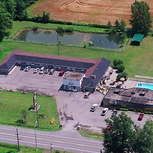 Wainfleet Motel & Restaurant Exterior photo