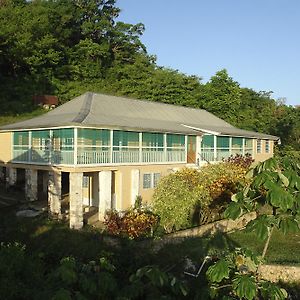 Retreat Plantation House Hotel Little Bay Exterior photo