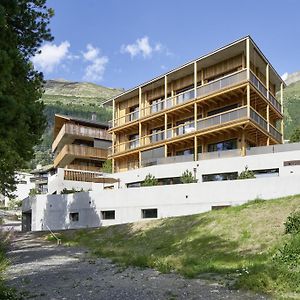 Alpine Lodge Chesa A La Punt Pontresina Exterior photo