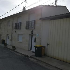 Gite Du Vignoble Sidky Vila Lussac  Exterior photo