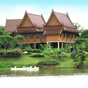 Water Land Golf Resort & Spa Phitsanulok Exterior photo