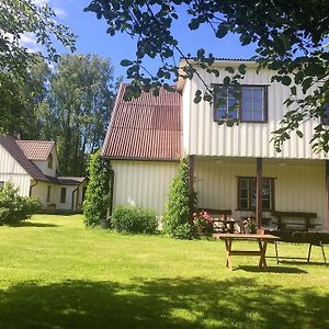 Maenni Farm Holiday House Vila Eoste Exterior photo