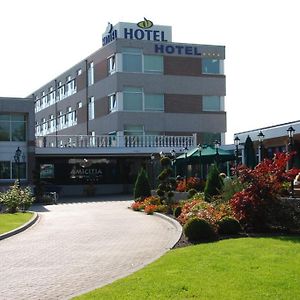 Amicitia Hotel Sneek Exterior photo