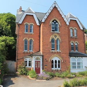 Ashbury Bed & Breakfast Acomodação com café da manhã Great Malvern Exterior photo