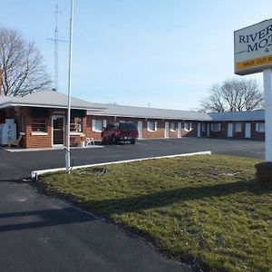 Riverside Motel And Marina Manistee Exterior photo