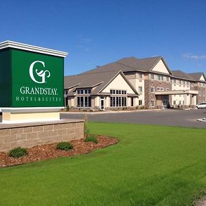 Grandstay Hotel & Suites Thief River Falls Exterior photo