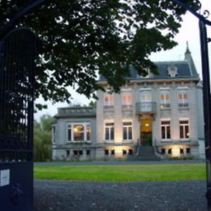 Au Château Des Thermes Acomodação com café da manhã Saint-Amand-les-Eaux Exterior photo