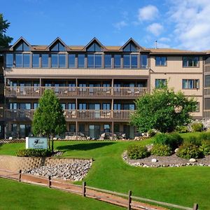 The Pointe Hotel And Suites Minocqua Exterior photo