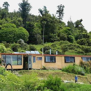 Earthbridge Casa de hóspedes Hikutaia Exterior photo