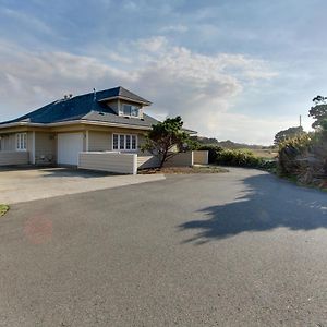 Beach Hideaway Vila Bandon Exterior photo