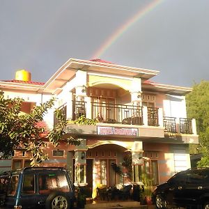 Hotel Edelweis 2 Bajawa Exterior photo