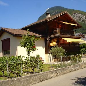 BnB Le Relais du Château Acomodação com café da manhã Aigle Exterior photo