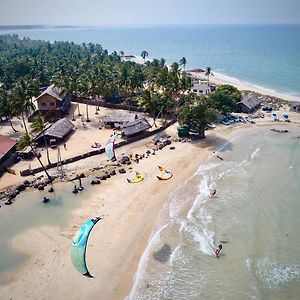 Surfpoint Sri Lanka Kite Village Kalpitiya Exterior photo