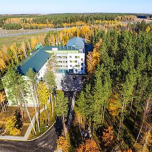 Green Park Hotel Airport Minsk Silichy Exterior photo