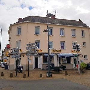 Hotel Restaurant L'Avenir Saint-Pierre-des-Corps Exterior photo