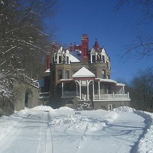 Overlook Mansion Acomodação com café da manhã Little Falls Exterior photo