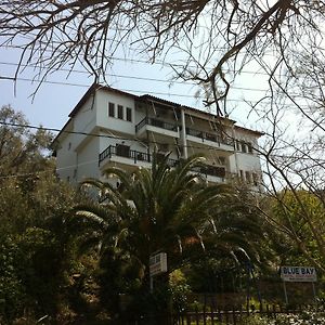 Blue Bay Hotel Milína Exterior photo