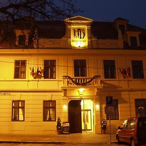 Hejtmansky Dvur Hotel Slaný Exterior photo