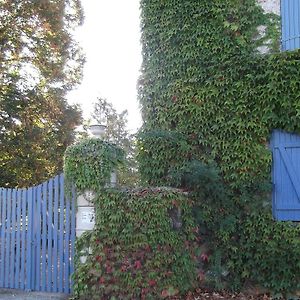 Le Clos De La Font Queroy Acomodação com café da manhã Vouthon Exterior photo