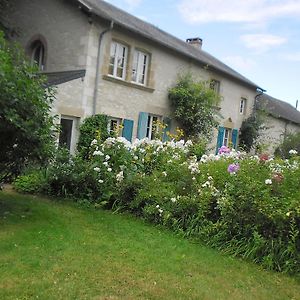 Domaine De Benveau Acomodação com café da manhã Brécy Exterior photo