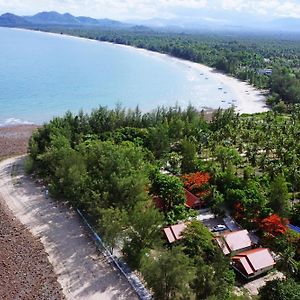 Rocky Point Resort Thap Sakae Exterior photo