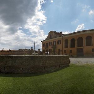 Agriturismo Cascina Palazzo Vila Roddi Exterior photo