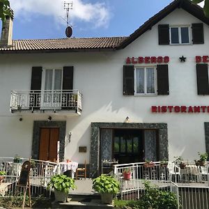 Albergo Delfino San Pietro d'Olba Exterior photo