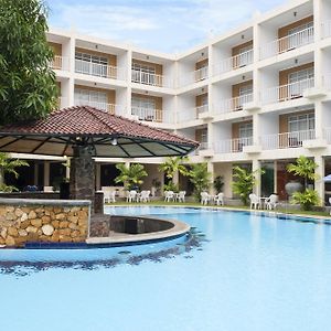 Avenra Garden Hotel Negombo Exterior photo