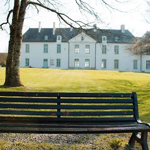 Surprenantes - Château du Pé Hotel Saint-Jean-de-Boiseau Exterior photo